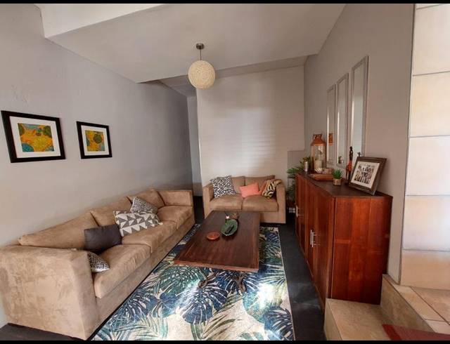 3 BEDROOM HOUSE FOR SALE IN KENSINGTON